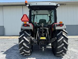 รถแทรกเตอร์ Massey Ferguson 4710 ราคาประหยัด 42 แรงม้า ขับเคลื่อน 4 ล้อ สีแดง สำหรับงานเกษตร ระบบเกียร์ขับเคลื่อน ระดับความปลอดภัยสูง - Product Image 3