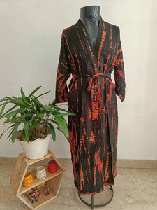 Classic <b>Black</b> <b>Red</b> Tie-Dye Rayon Kimono <b>Dress</b> for Spring <b>Wedding</b> Robe Dressing Gown Bridal 'Getting Ready' Robe - Product Image 6