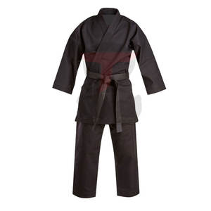 Ensemble d'uniformes de karaté pour adultes de haute qualité en coton de qualité supérieure respirant à séchage rapide personnalisable TAKESHI FIGHT GEAR en vente - Product Image 1