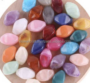 Cuentas de resina de rayas redondas multicolores de moda de estilo lujoso hechas a mano, diseño moderno de origen indio ultra brillante único - Product Image 2