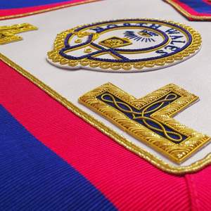 2024 Offre Spéciale sur mesure insignes maçonniques Regalia insignes de tablier de lingot d'or brodé de haute qualité avec décoration de Logo personnalisé - Product Image 2