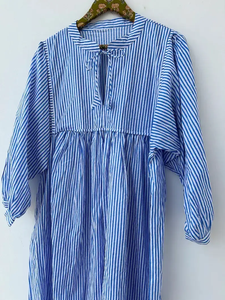 Vestido de algodón de verano con estampado de bloques a mano, patrón floral sólido con decoración de borlas, Vestido de estilo de fiesta hecho a mano de La India - Product Image 4