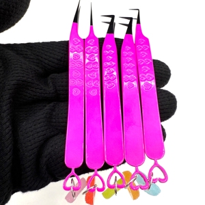 Pince à épiler d'extension de cils en acier inoxydable à 90 degrés avec logo breloque Pointe en fibre Nano Grip Pointes pointues Pince à épiler personnalisable - Product Image 4