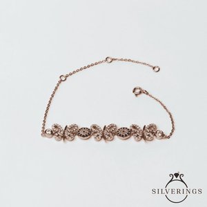 Silverings Pulsera de Plata de Ley 925 con Dijes de Mariposa y Circonita de la Suerte - Product Image 6