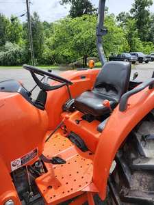 Tractor MX4700F 2010, Robusto, Fiable y Diseñado para el Trabajo Pesado - Product Image 5