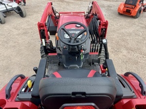 รถแทรกเตอร์ขนาดเล็ก Mahindra 1626 HST คุณภาพดีที่สุด พร้อมรถตัก 26 แรงม้า สำหรับฟาร์ม สวน และการบำรุงรักษาที่ดิน ราคาโรงงาน - Product Image 6