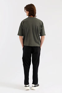 เสื้อยืดผู้ชายทรงบ็อกซี่ คุณภาพสูง เนื้อผ้าหนา ใส่สบาย แบบเรียบง่าย สามารถสั่งทำได้ แห้งเร็ว ระบายอากาศดี ผลิตจากโพลีเอสเตอร์/คอตตอน - Product Image 6