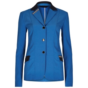 Chaqueta de equitación que realza la presencia con una estructura superior controlada y refinada a través de las rutinas de campo prolongadas. - Product Image 6