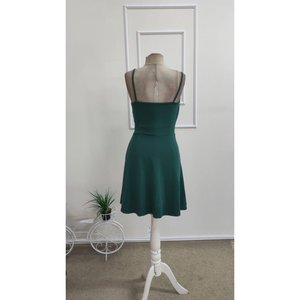 Robe courte scintillante à col cache-cœur et bretelles pour femme, 35177 - Émeraude - Product Image 6