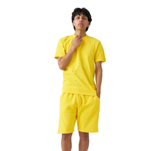 ชุดเสื้อผ้าฤดูร้อนน้ำหนักเบาแบบใหม่ ชุดเสื้อยืดคอกลมแขนสั้นพิมพ์ลายเทคนิคพิเศษสำหรับผู้ชาย - Product Image 3