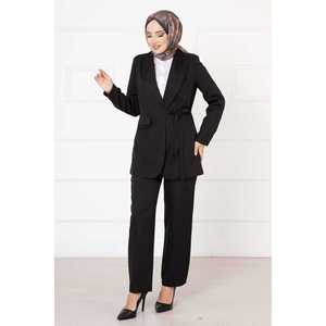 Conjunto de Traje con Chaqueta Negra con Lazos Laterales para Mujer - Product Image 1
