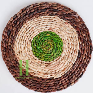 Napperon en jacinthe d'eau écologique Plaques de présentation en rotin Boho pour la décoration de table de l'usine artisanale HNH du Vietnam - Product Image 2