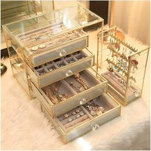 เครื่องประดับตกแต่งด้วยมือที่สวยงามทำจากแก้วและทองเหลืองสำหรับการจัดเก็บเครื่องประดับและแหวน - Product Image 3