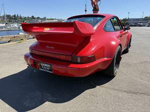 1993 pour 911 Turbo Coupé, boîte manuelle 5 vitesses, conduite à gauche, essence, sièges foncés, 4 cylindres, modifications de performance - Product Image 2