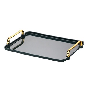 Plateau de service en métal de forme arrondie fait à la main, finition nickelée, vaisselle de qualité durable, plat de service pour aliments - Product Image 3