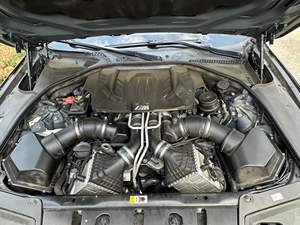 USED LHD/RHD 2013 B M W M5 - Product Image 2