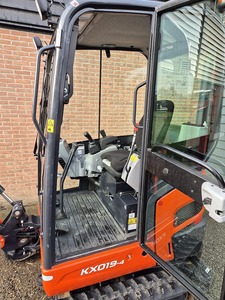 Entrega Gratuita Miniexcavadora Kubota KX019-4 |   Excavadora Compacta de 1.2 Toneladas para Construcción y Paisajismo - Product Image 3