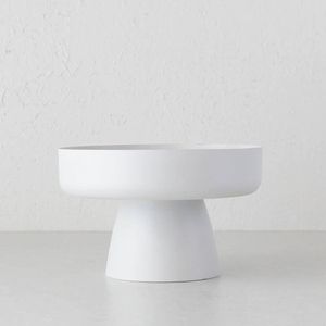 Bol de service en céramique noir mat élégant avec base sur pied pour les repas quotidiens, les réceptions et la présentation des aliments en provenance d'Inde - Product Image 5