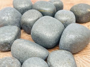 Piedra preciosa suelta PyriteTumbled natural personalizada con tamaño y forma al por mayor a granel - Product Image 4