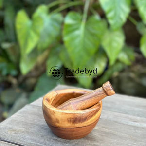 Mortero y Maja de madera Okhli Premium Tradebyd, herramienta de molienda de especias naturales para hierbas - Product Image 1