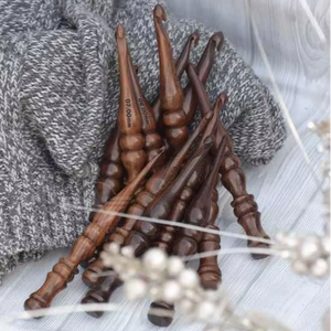 Aiguilles à tricoter en bois de luxe les plus vendues, lisses, durables et légères pour des projets de tricot parfaits - Product Image 1