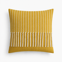 Housse de coussin décorative en coton tissé style bohème jaune moutarde à rayures tuftées et pompons, 45 x 45 cm, vente en gros