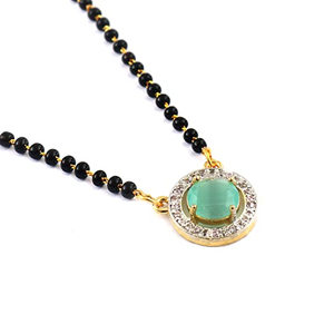 Mangalsutra rond blanc orné de zircon pour les occasions de mariage - Product Image 3