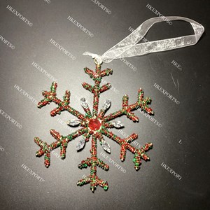 Adornos navideños con cuentas multicolores hechos a mano Decoraciones colgantes festivas exclusivas para la temporada - Product Image 3