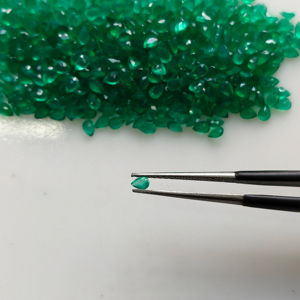 พลอยออนิกซ์สีเขียวธรรมชาติ ทรงหยดน้ำ ขนาด 3x2 มม. คุณภาพดีที่สุด สำหรับทำเครื่องประดับ - Product Image 1