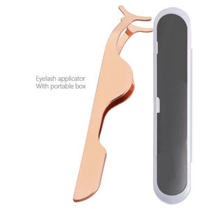 Herramienta de Belleza Profesional de Acero Inoxidable de 11.5cm, Tres en Uno, para Permanente de Pestañas y Pestañas Postizas, con Logotipo Personalizado - Product Image 1