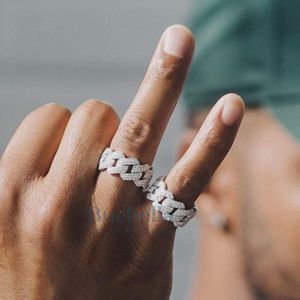 Venta caliente 925 Plata esterlina 14K Revestimiento de oro blanco VVS Moissanite Ring Miami Cuban Link Hip Hop Style Cuban Link Chain Ring - Product Image 3
