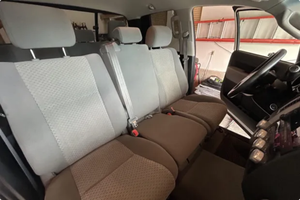Veicolo Usato Economico con Guida a Sinistra |   Guida a destra |   TOYOTA TUNDRA SR5 DOPPELLE CABINA 5.7L TRD 4X4 2010 CON 48K KM DI CHILOMETRAGGIO - Product Image 5