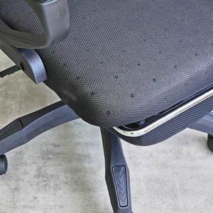 เก้าอี้สำนักงาน GAK908D รุ่น Ergonomic ดีไซน์ทันสมัย ปรับเอนได้ พร้อมที่พักศีรษะและที่พักเท้า ปรับความสูงได้ วัสดุผ้าหุ้มโฟม - Product Image 4