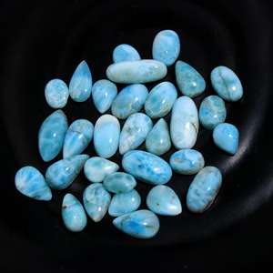 พลอยลาร์ิมาสีน้ำเงินธรรมชาติ DHORGEMS รูปทรงและขนาดต่างๆ สำหรับทำเครื่องประดับ - Product Image 6