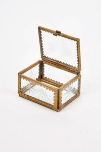 Boîte à bijoux en métal et en verre de qualité supérieure avec des panneaux transparents pour une présentation élégante et un rangement sécurisé des accessoires à la maison - Product Image 6
