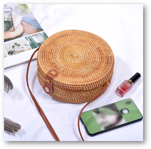 Bolsas de mimbre hechas a mano vietnamitas, venta al por mayor, vacaciones de verano 2024, bolsa de paja redonda para mujer para exportación - Product Image 4