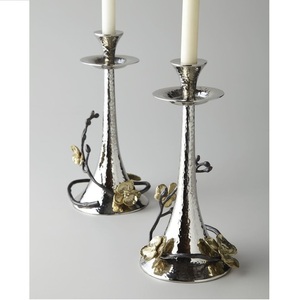 Portavelas de Metal para iluminación y decoración del hogar, elegante portavelas decorativo con acabado antiguo - Product Image 2