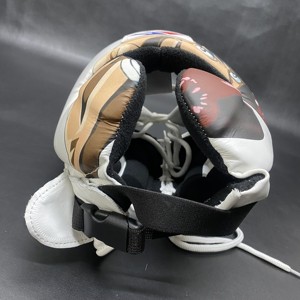 Protège-tête de boxe personnalisable en cuir de haute qualité avec impression numérique, rembourrage épais à 4 couches, poignées respirantes et lacées pour l'entraînement - Product Image 3