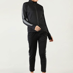 Survêtements pour femmes en gros avec logo personnalisé 2026, hiver, à capuche, respirant, écologique, nouveau design tendance - Product Image 4