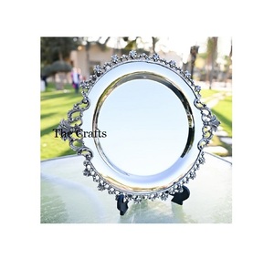 Bandeja de servicio de acero inoxidable y latón, vajilla de cocina de forma redonda, bandeja decorativa para servir comida, té y café - Product Image 1