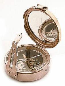 Brújula de navegación portátil de latón antiguo estilo de reloj luminoso para viajes al aire libre y Camping venta para entusiastas del senderismo - Product Image 2