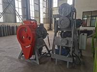 Máquina de Reciclaje de Neumáticos Usados con Motor |   Línea de Producción de Polvo de Caucho Controlada por PLC para Reciclaje de Neumáticos Usados