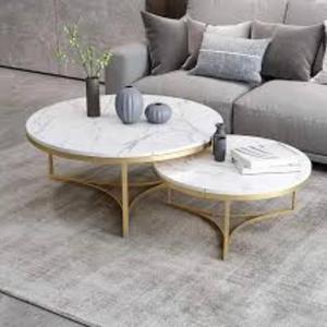 Table d'appoint en métal durable et élégante avec des détails artisanaux parfaits pour les propriétaires qui cherchent à créer un look charmant - Product Image 2