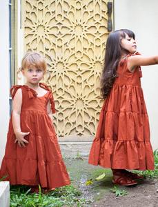 ชุดเดรสเด็กผู้หญิงผ้าคอตตอน100% สายรัดปรับความยาวถึงข้อเท้าสีทึบย้อมสี2024ใหม่ - Product Image 4