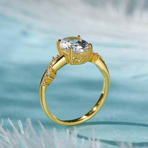 แหวนเงินสเตอร์ลิงทรงวงรีประดับเพชรโมอิสซาไนต์แบบเกลียว Jeulia - Product Image 5
