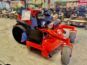 Tondeuse autoportée à braquage zéro Bad Boyy Revolt X 2026 de 61 pouces, 38,5 CV, moteur Kawasaki FX1000V EFI, usage commercial, pneus Michelin, hydraulique - Product Image 4