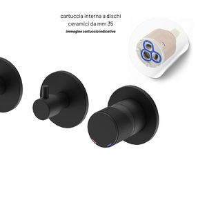 Set miscelatore da bagno a parete a leva singola serie Jazz Plus con doccia a mano nero opaco da 1 - Product Image 3