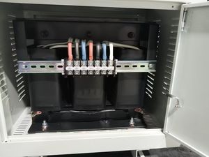 安定電圧干渉防止電源ソリューション 7.5kVA 15kVA 三相昇降圧変圧器 - Product Image 3