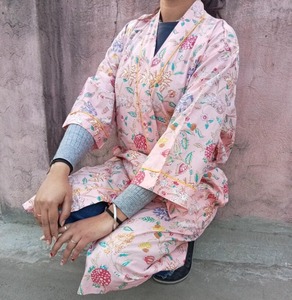 Belle robe Kimono en coton imprimé numérique Robe de bain à fleurs grande taille vêtements de nuit respirants doux pour femmes été longueur au genou - Product Image 3