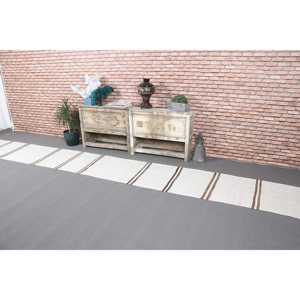 Tapis vintage, tapis turc de 1,9 x 16,4 pieds, tapis en laine blanc et marron à motifs floraux - Product Image 3
